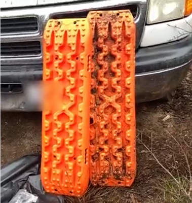 ALL-TOP Reinforced Off Road Recovery Traction Boards & Mounting Kit for Tire Friction Tracks