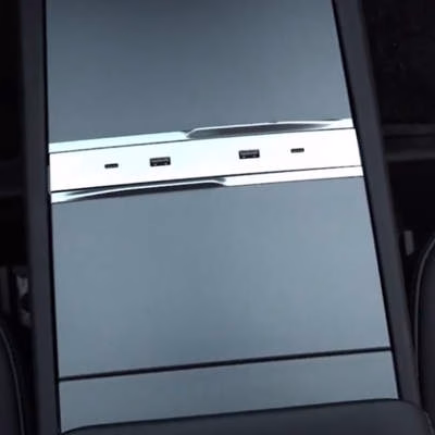 Vugosson USB Hub on Center Console