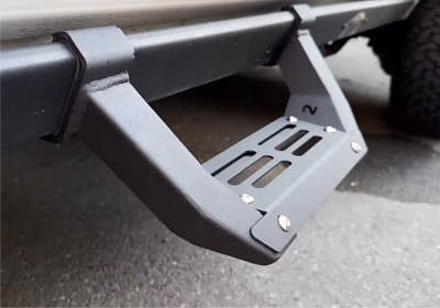 EVGoXMods Side Steps with Rock Rail