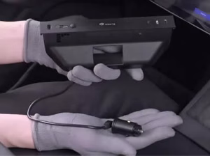 TPARTS Multi-Port USB Hub with Retractable Cable